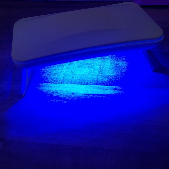 LAST LEFT! Mini Gel Lamp Gel Nails Polish UV LAMP LED Portable Travel Battery Op - Picture 3 of 8
